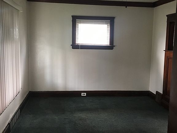 4th image of 7814 Maryland Ave