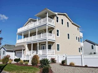 11 11th St N, Brigantine, NJ 08203