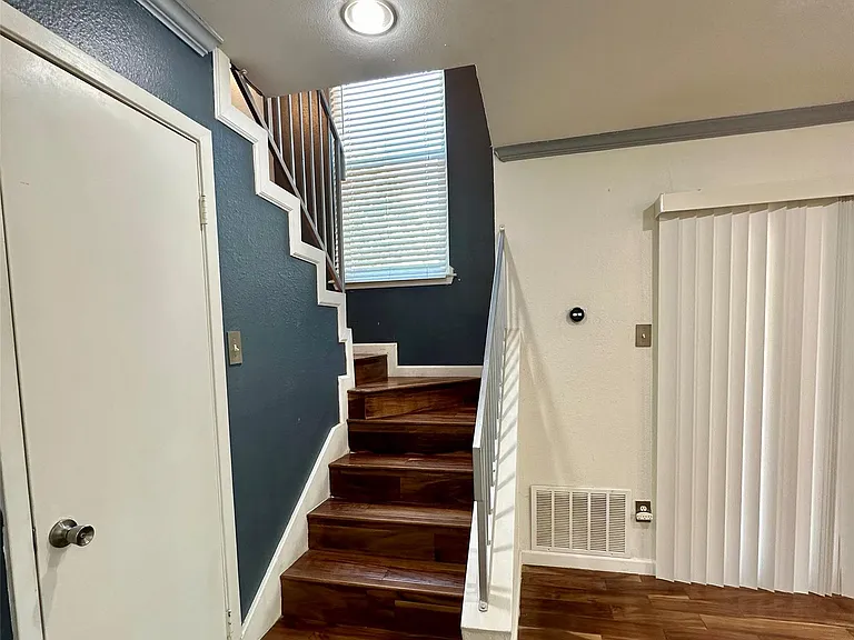 2018 W Rundberg Ln #5B — Photo 12