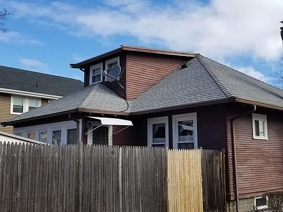 4th image of 31 Belmont St