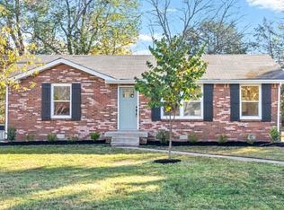 2307 Stokes Rd, Clarksville, TN 37043