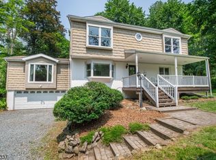 108 Petersburg Rd, Hackettstown, NJ 07840