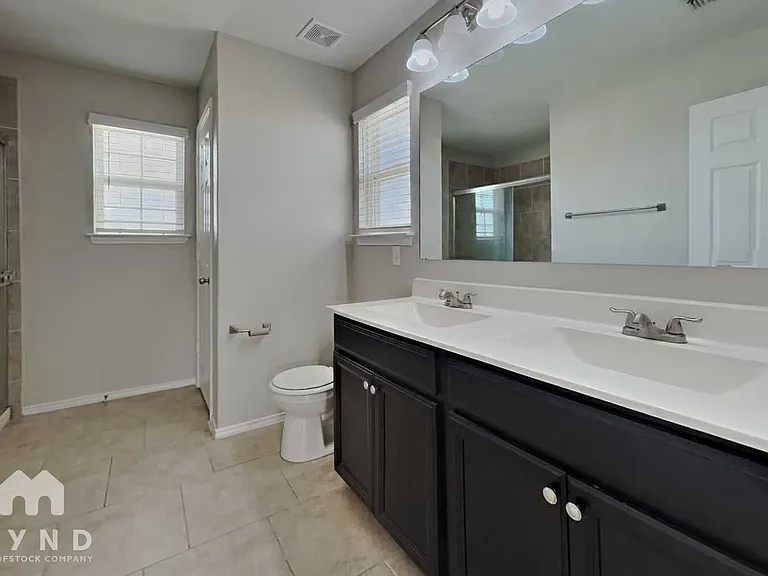 10327 Dunlap — Photo 12