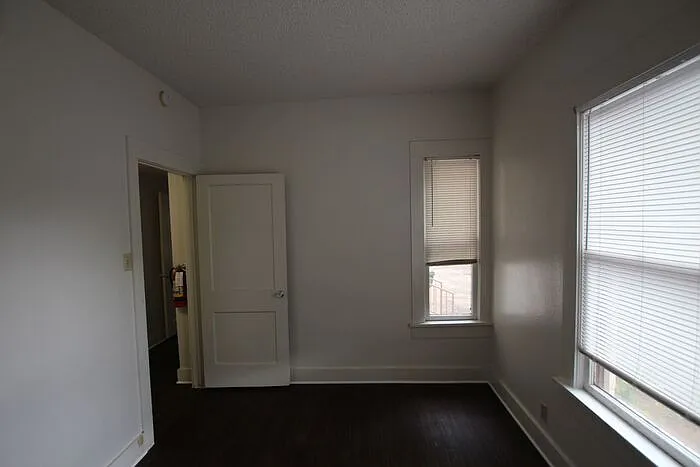 808 S Robertson Ave #D — Photo 7