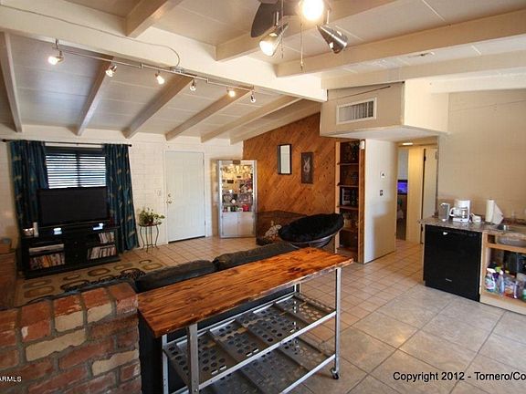 2nd image of 649 W La Pasadita St