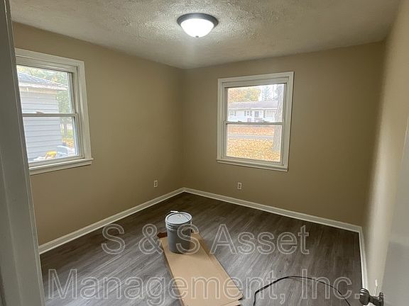 5th image of 3231 Westmont Ave