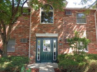 4304 W Shamrock Ln, McHenry, IL 60050