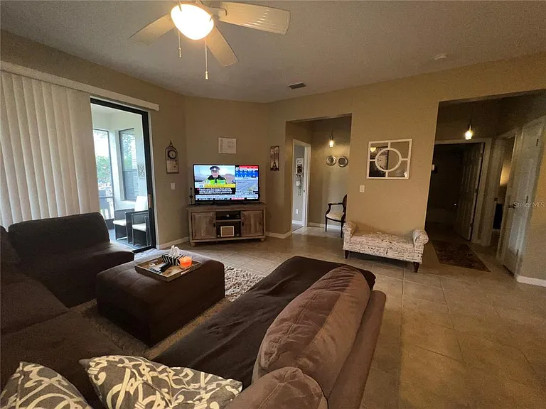 2522 Oswego Dr — Photo 16