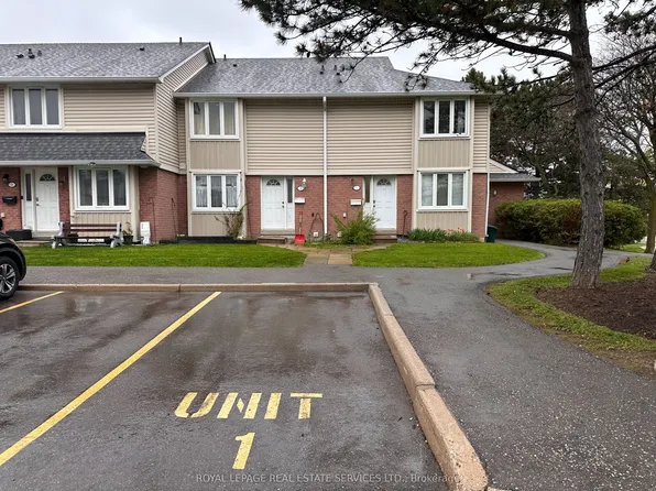 2079 The Collegeway #1, Mississauga, ON L5L 3M1