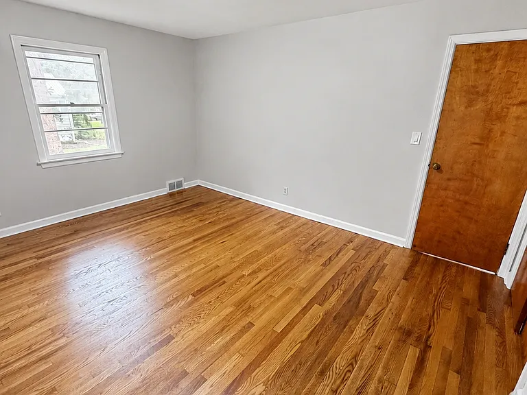 22 Springbrook Rd — Photo 24