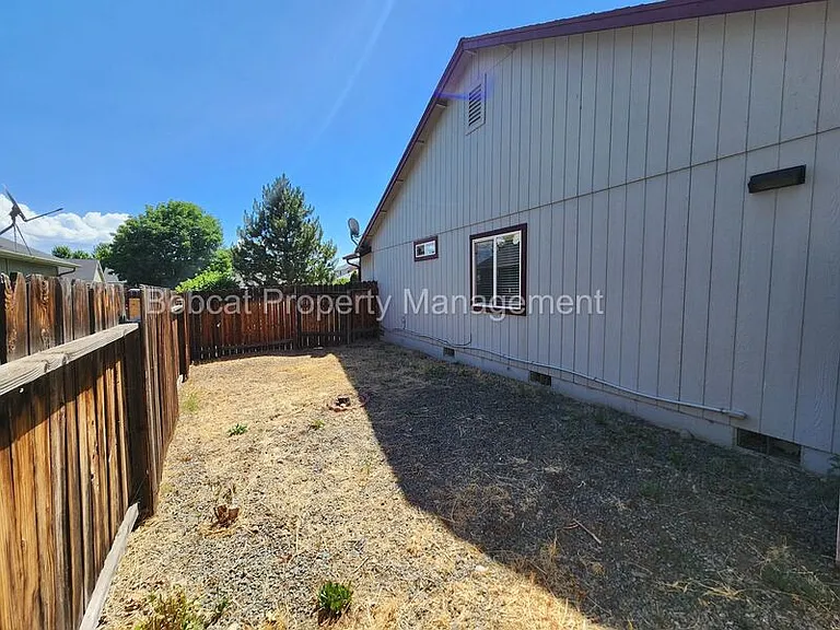 1331 Chichester Dr — Photo 17