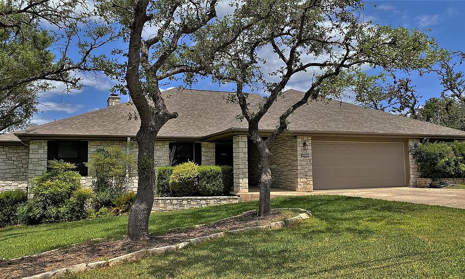 1st image of 432 W Crest Ln
