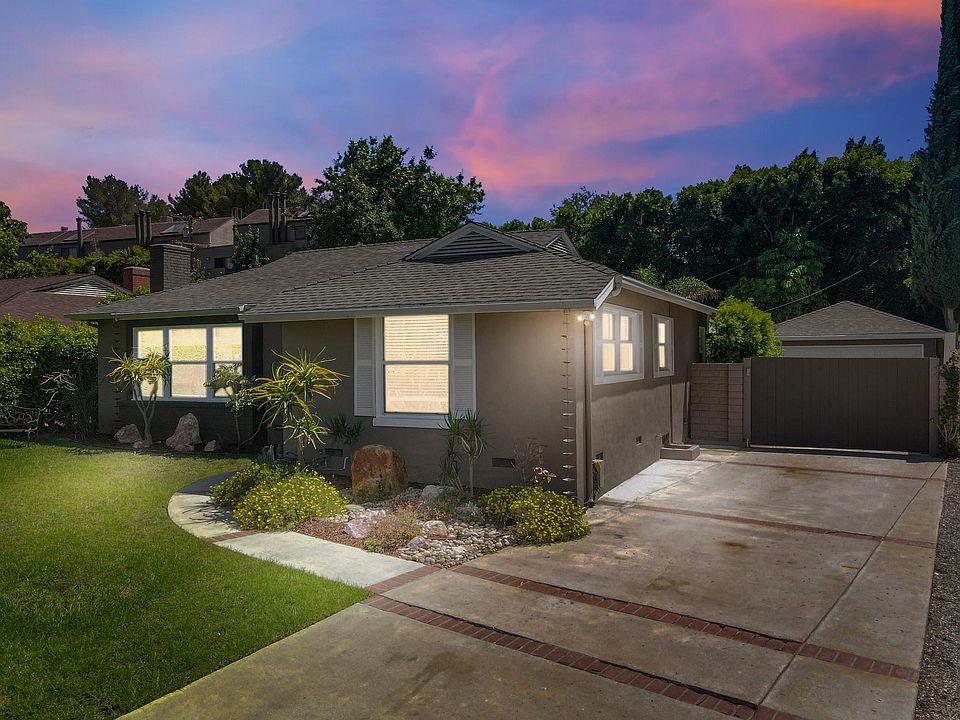 1st image of 13430 Valleyheart Dr N