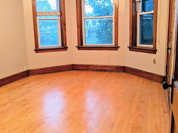 4th image of 1713 N Marshfield Ave APT 3