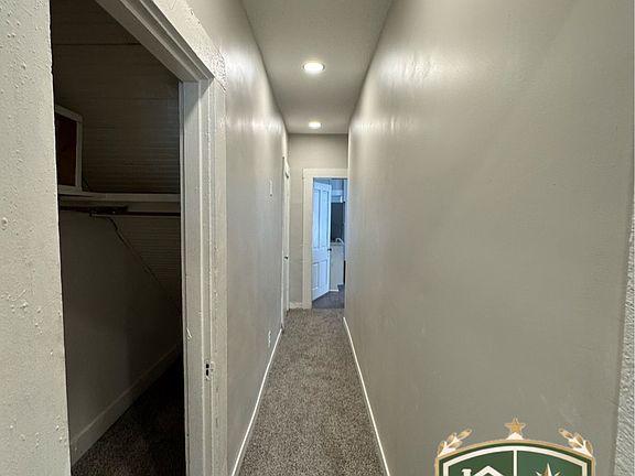 2nd image of 624 Walnut St #1