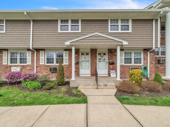 418 Meadow St Unit E10, Agawam, MA 01001