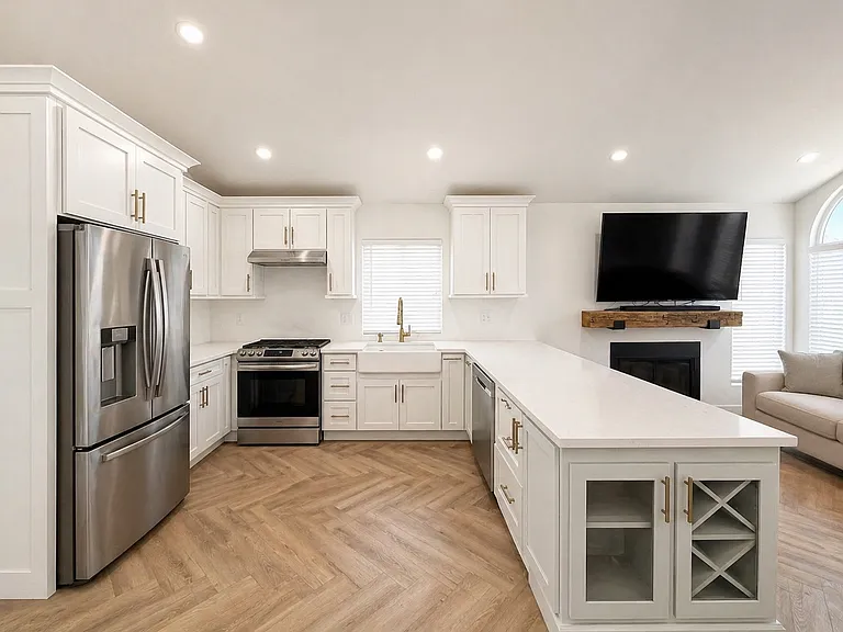 Canyon Pines Pl — Photo 1