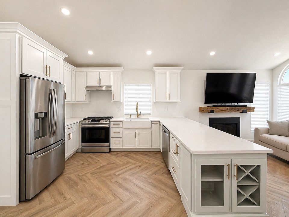 1st image of 23167 Canyon Pines Pl
