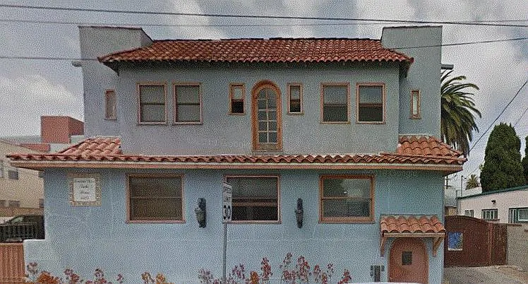 4525 Fountain Ave #105 — Photo 1
