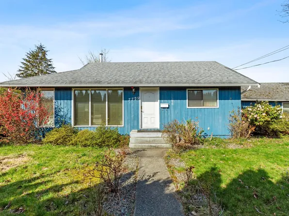 7729 Stave Lake St, Mission, BC V2V 4G7