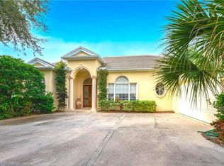 37 Grand Palms Blvd, Englewood, FL 34223