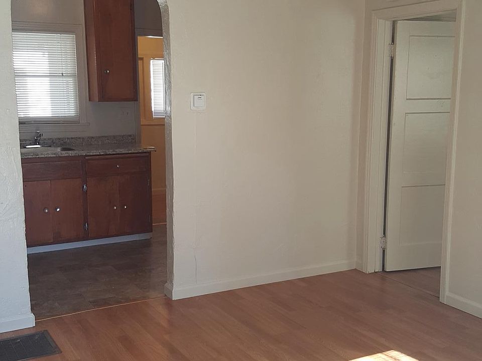 2nd image of 409 F St