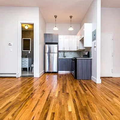 Rented by Nooklyn NYC LLC | media 21