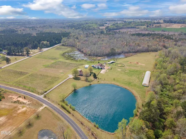 97 Bailey Rd, Coats, NC 27521