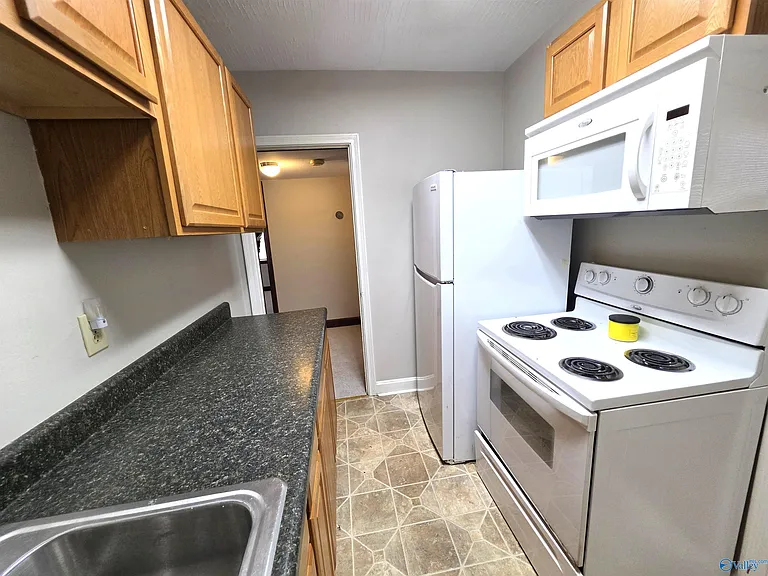 2007 Vanderbilt Cir SW — Photo 7