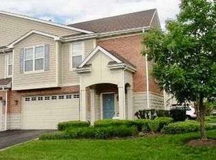 1395 Scarboro Rd #203, Schaumburg, IL 60193