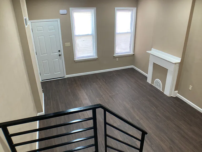 2060 E Orleans St #2060 — Photo 110