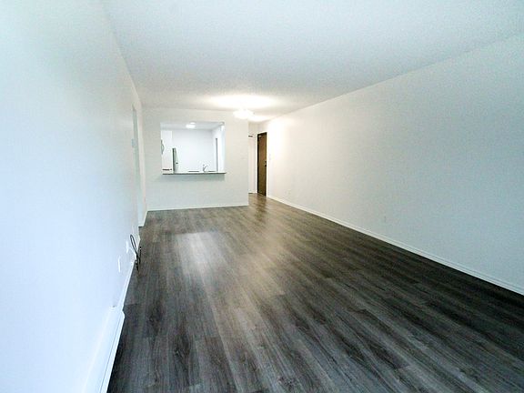 5th image of 508 Beechwood Dr #102
