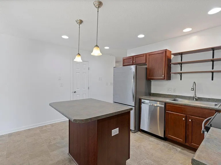 117 Brians Woods Rd — Photo 8