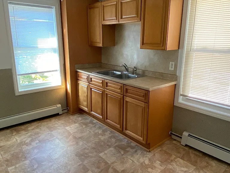 79 Parker St #2 — Photo 1