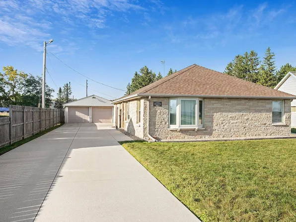 2936 Memorial DRIVE, Two Rivers, WI 54241