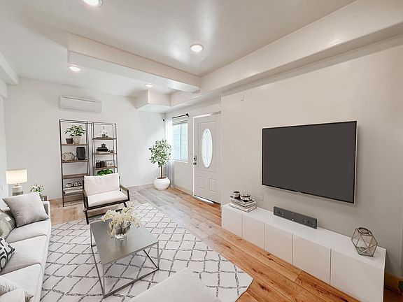 5th image of 618 Sunset Dr #3