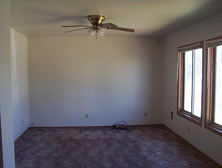 2nd image of 105 Pioneer Ave SE
