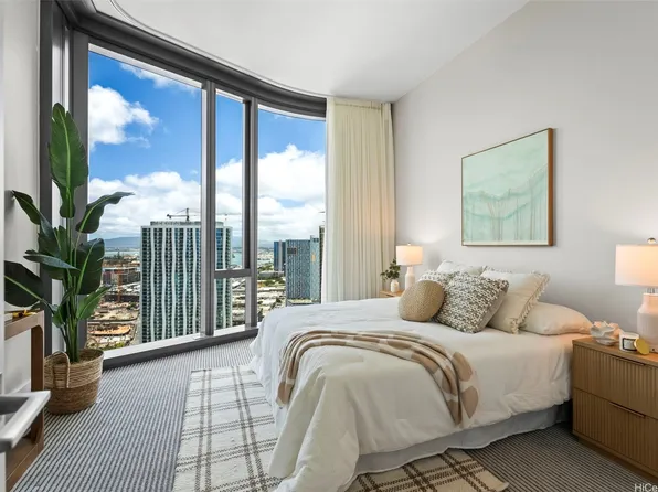 1108 Auahi St #Penthouse 3505, Honolulu, HI 96814