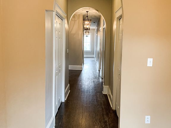 4th image of 549 E Park Ave #A