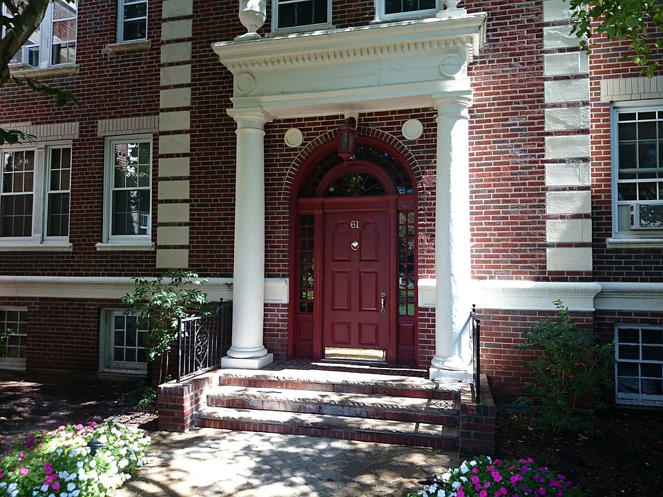 2nd image of 61 Babcock St Unit A3