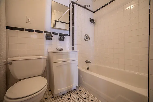 Rented by Triplemint | media 60
