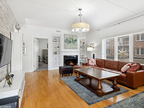 3rd image of 799 Graceland Ave #203A