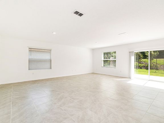 Expansive great room for gatherings