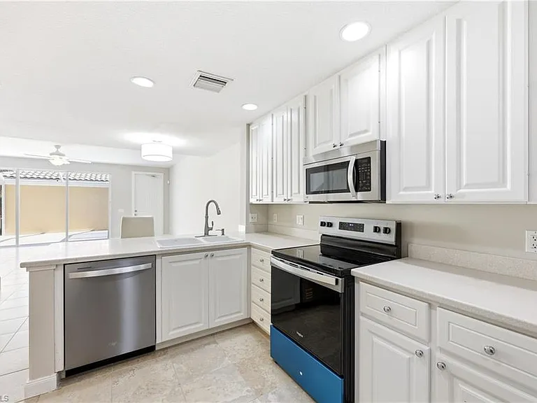 7821 Veronawalk Blvd — Photo 10