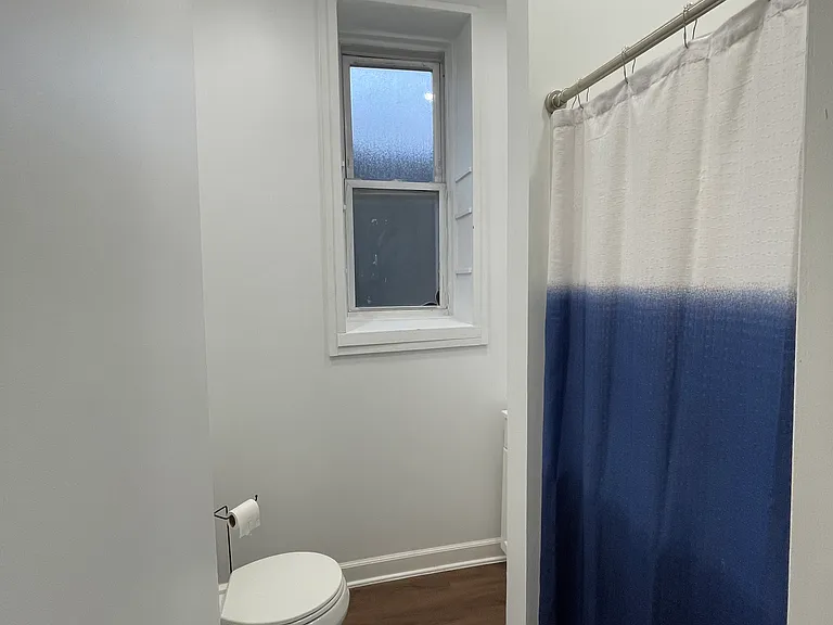 1450 W Chicago Ave #2 — Photo 14