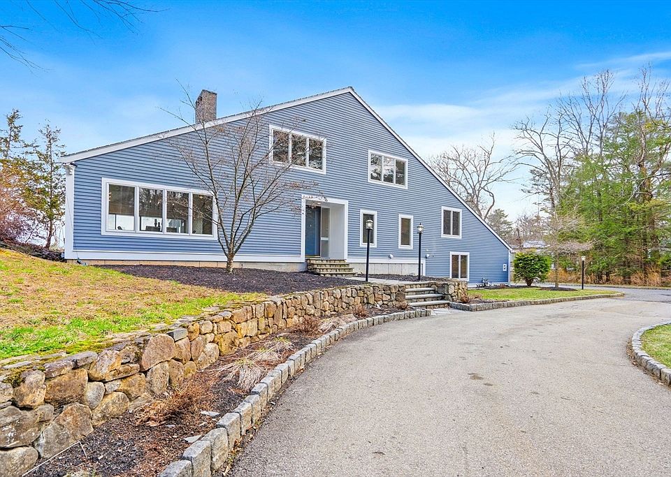 1st image of 16 Huckleberry Hill Rd
