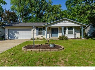 5 W Meadow Dr, Saint Peters, MO