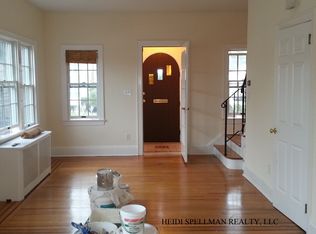 85 Willowdale Ave, Port Washington, NY 11050