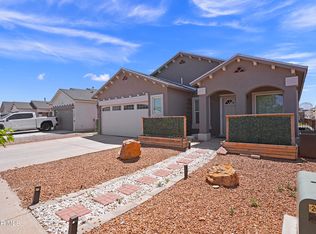 2198 Amber Valley Rd, Socorro, TX 79927