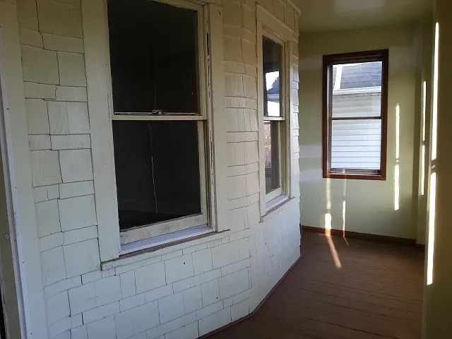 26 Caroline Ave — Photo 3